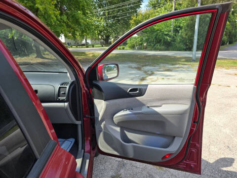 2008 Hyundai Entourage GLS