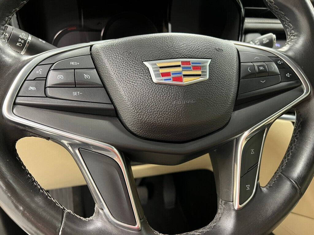 2017 Cadillac XT5 for sale at Conway Imports in   Streamwood, IL