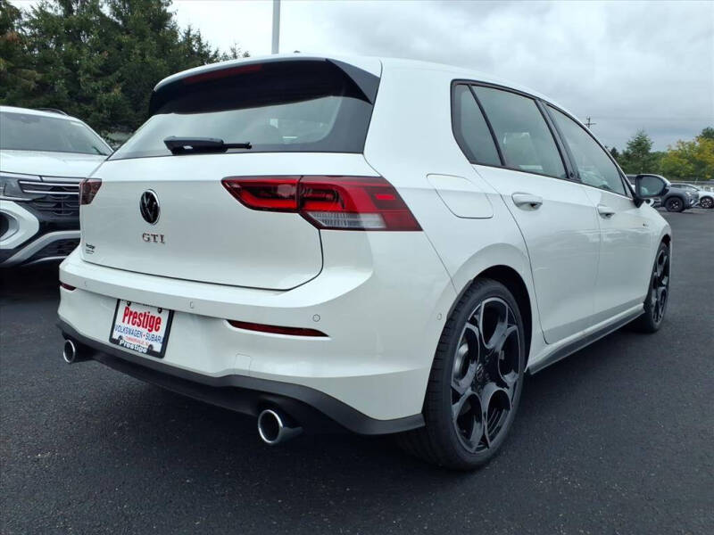 2025 Volkswagen Golf GTI Autobahn