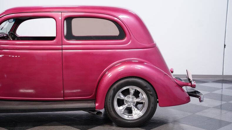 1936 Ford Deluxe