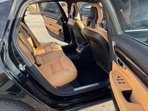2018 Volvo S90 T5 Momentum