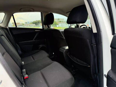 2013 Mazda MAZDA3 i Touring