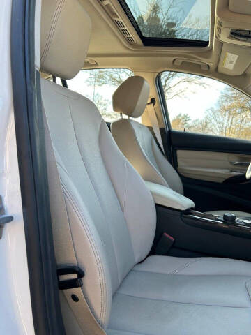 2015 BMW 3 Series 320i