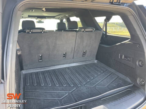 2022 GMC Yukon XL SLT