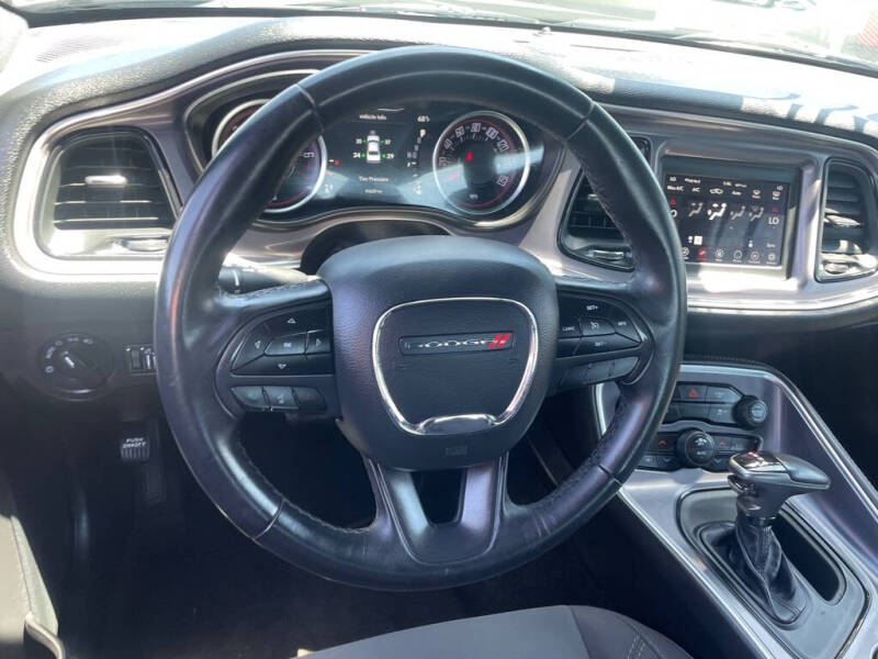 2019 Dodge Challenger SXT