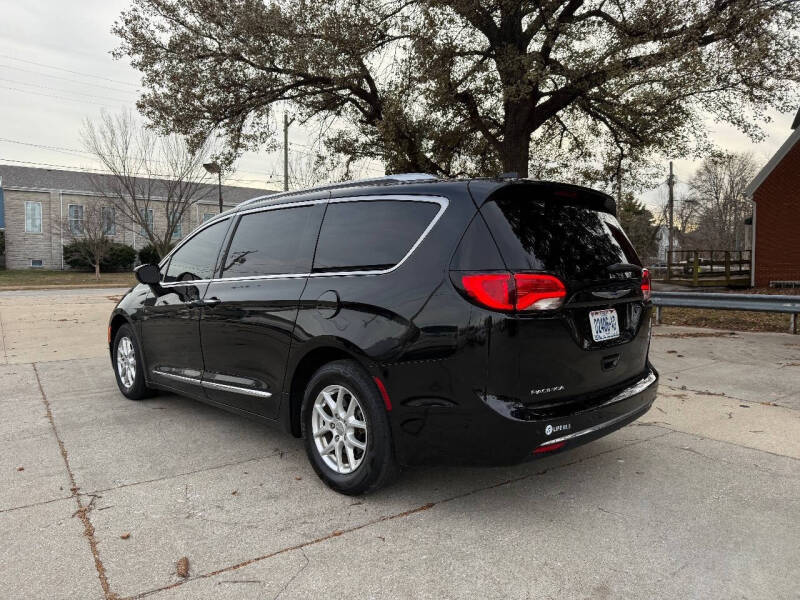 2020 Chrysler Pacifica Touring L