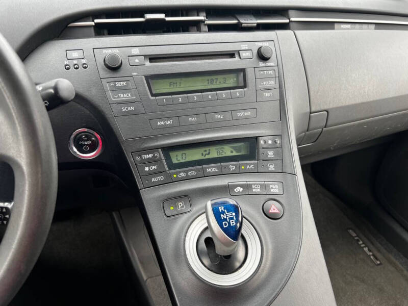 2010 Toyota Prius II