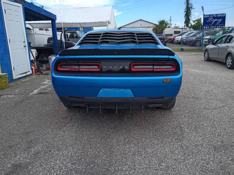 2018 Dodge Challenger SXT