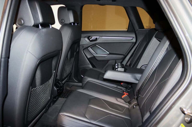 2021 Audi Q3 quattro S line Prem Plus 45 TFSI