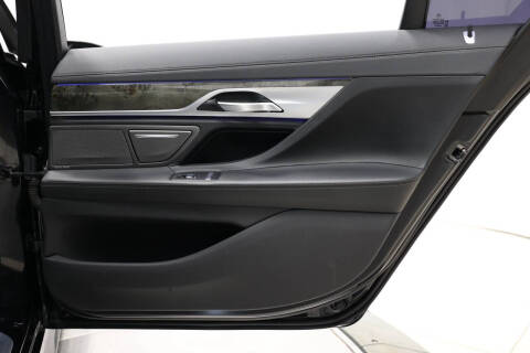 2021 BMW 7 Series 740i