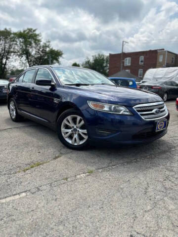 2011 Ford Taurus for sale at AutoBank in Chicago IL