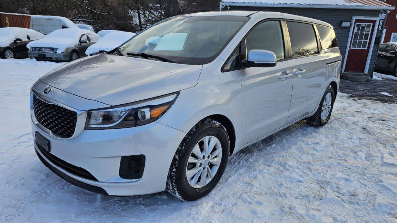 2018 Kia Sedona for sale at Arcia Services LLC in Chittenango NY