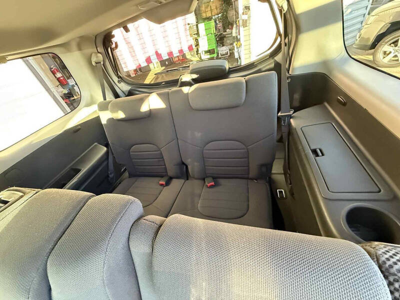 2008 Nissan Pathfinder LE