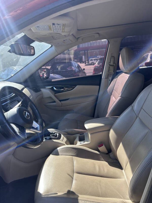 2017 Nissan Rogue SL