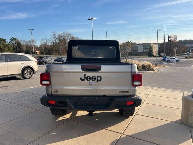2020 Jeep Gladiator Sport