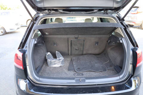 2016 Volkswagen Golf TSI SE
