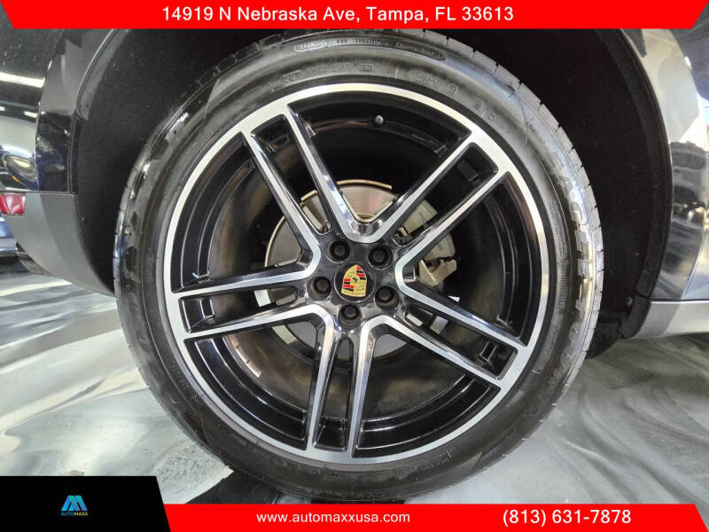 2021 Porsche Macan S