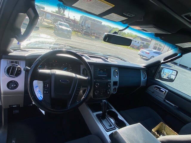 2017 Ford Expedition EL XLT