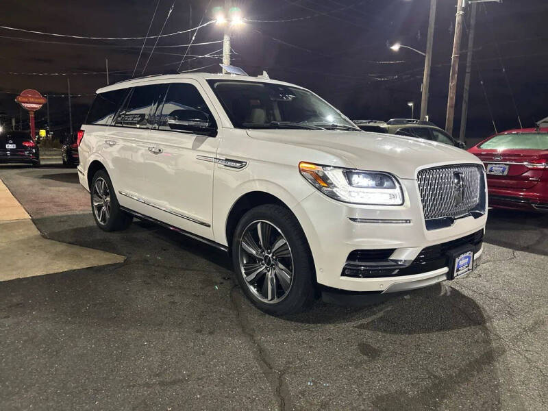 2019 Lincoln Navigator Select