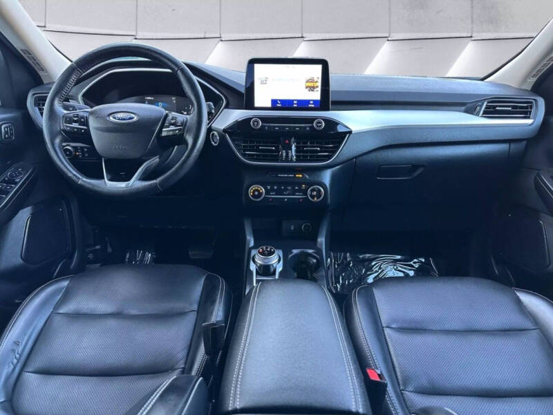 2020 Ford Escape SEL