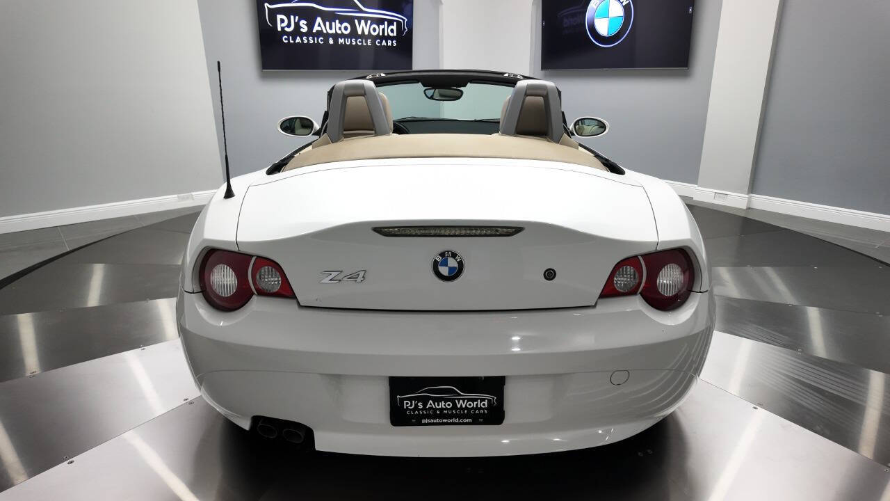2005 BMW Z4 19