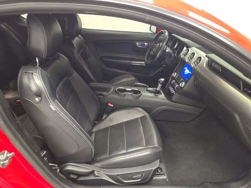 2021 Ford Mustang EcoBoost Premium