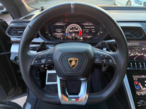 2020 Lamborghini Urus