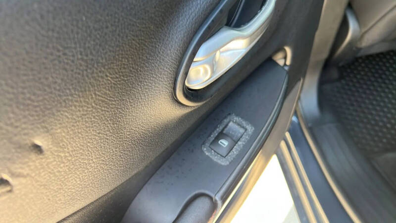 2016 Jeep Cherokee Latitude 75th Anniversary