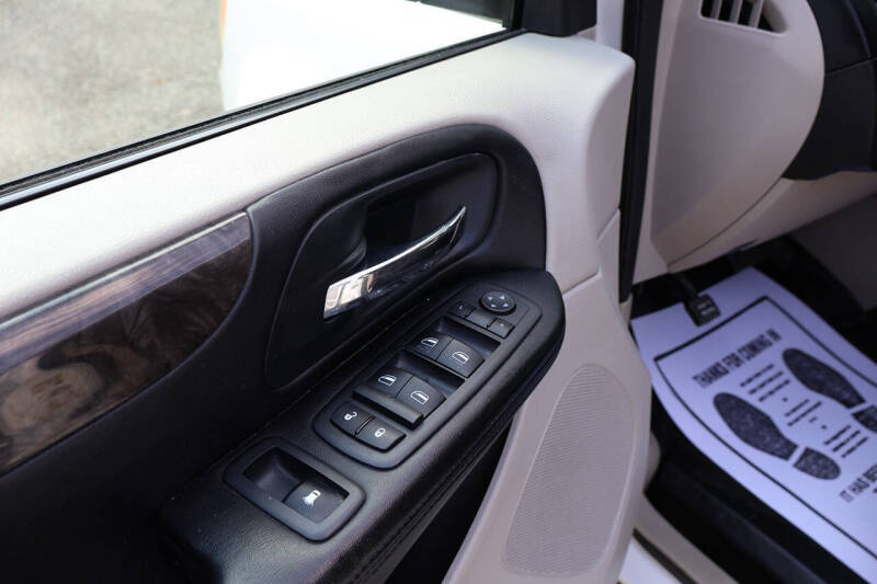 2011 Dodge Grand Caravan Express
