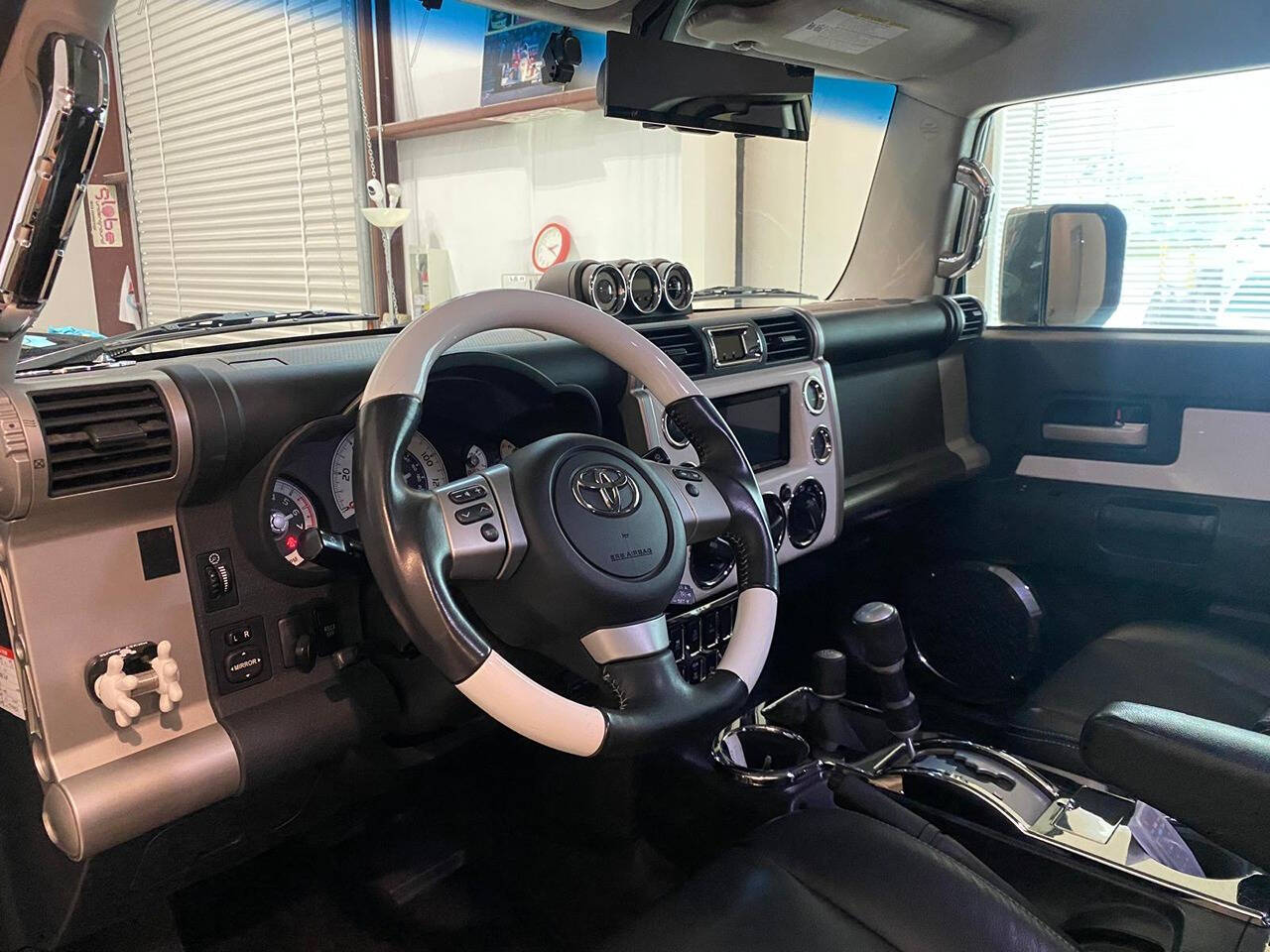 2012 Toyota FJ Cruiser for sale at 4.0 Motorsports in Austin, TX