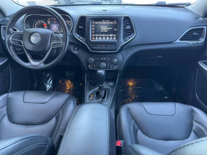 2021 Jeep Cherokee Latitude Lux
