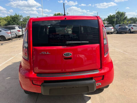 2010 Kia Soul +