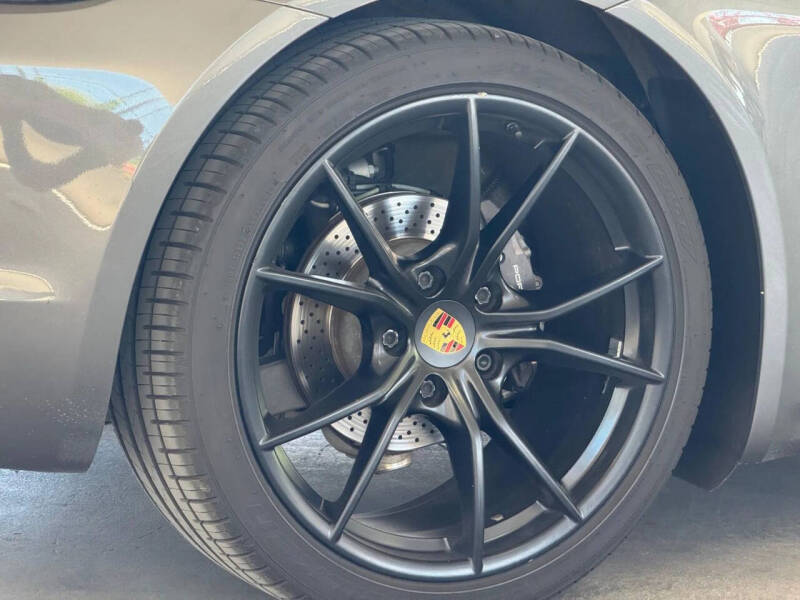 2019 Porsche 718 Cayman