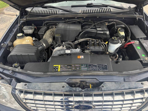 2003 Ford Explorer XLT