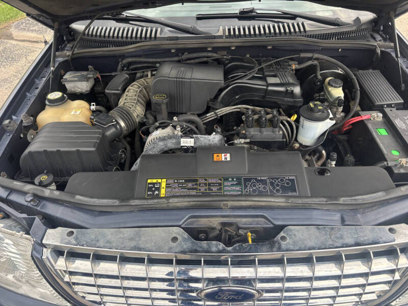2003 Ford Explorer XLT