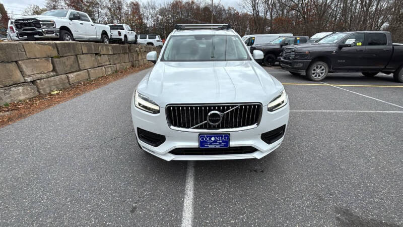 2020 Volvo XC90 T6 Momentum 6-Passenger