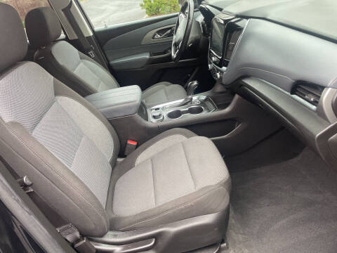 2020 Chevrolet Traverse LT Cloth