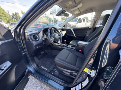 2018 Toyota RAV4 LE