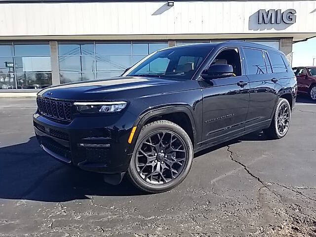 Used 2024 Jeep Grand Cherokee L Summit Reserve with VIN 1C4RJKEG6R8611820 for sale in Bellefontaine, OH