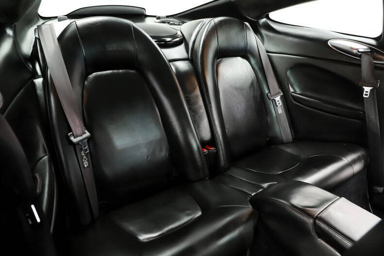 2003 Aston Martin V12 Vanquish