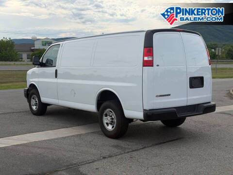 2024 Chevrolet Express 2500