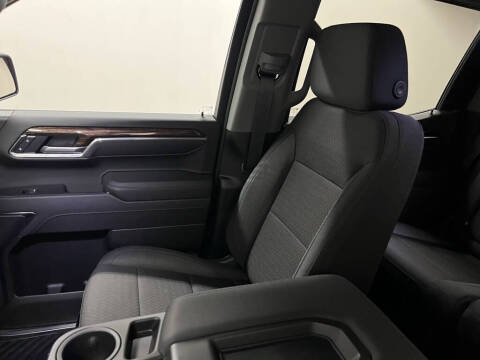 2026 GMC Sierra 1500 Elevation Standard