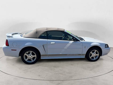 2003 Ford Mustang