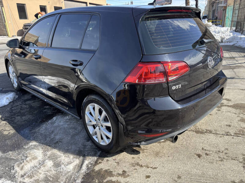 2016 Volkswagen Golf GTI SE