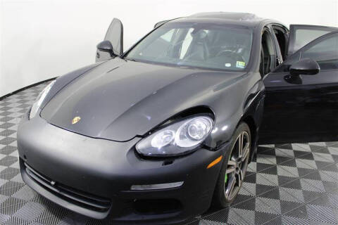 2014 Porsche Panamera 4