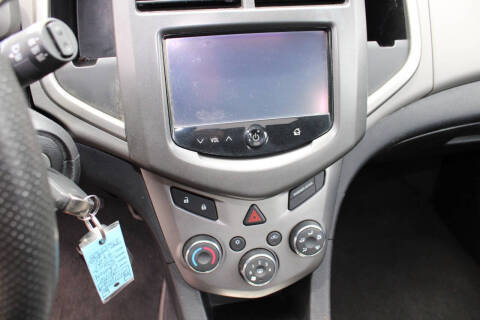 2016 Chevrolet Sonic LT Manual