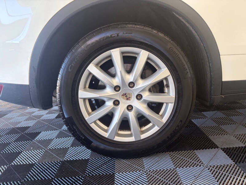 2012 Porsche Cayenne Tiptronic