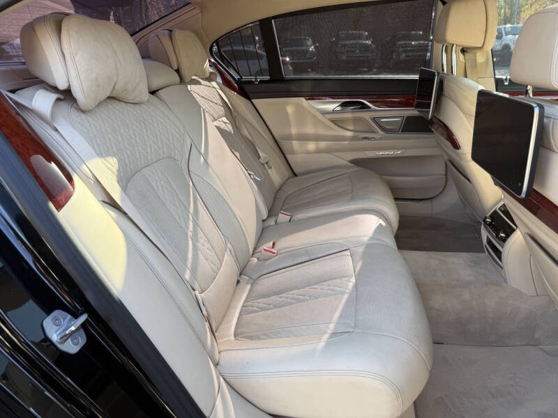 2017 BMW 7 Series ALPINA B7 xDrive