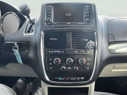 2015 Dodge Grand Caravan SE