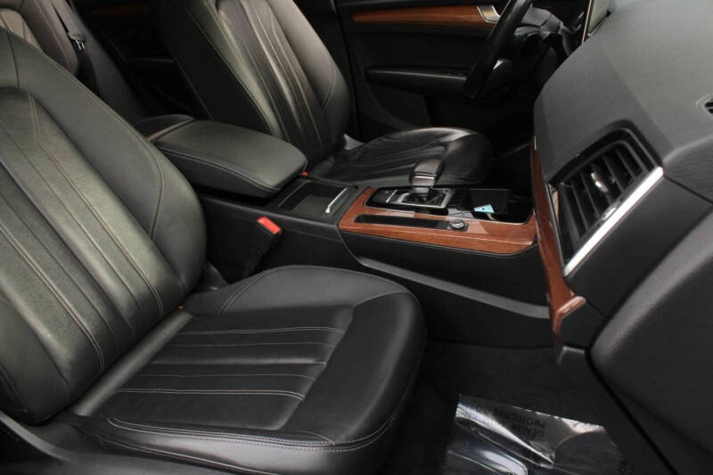 2021 Audi Q5 quattro Premium 45 TFSI